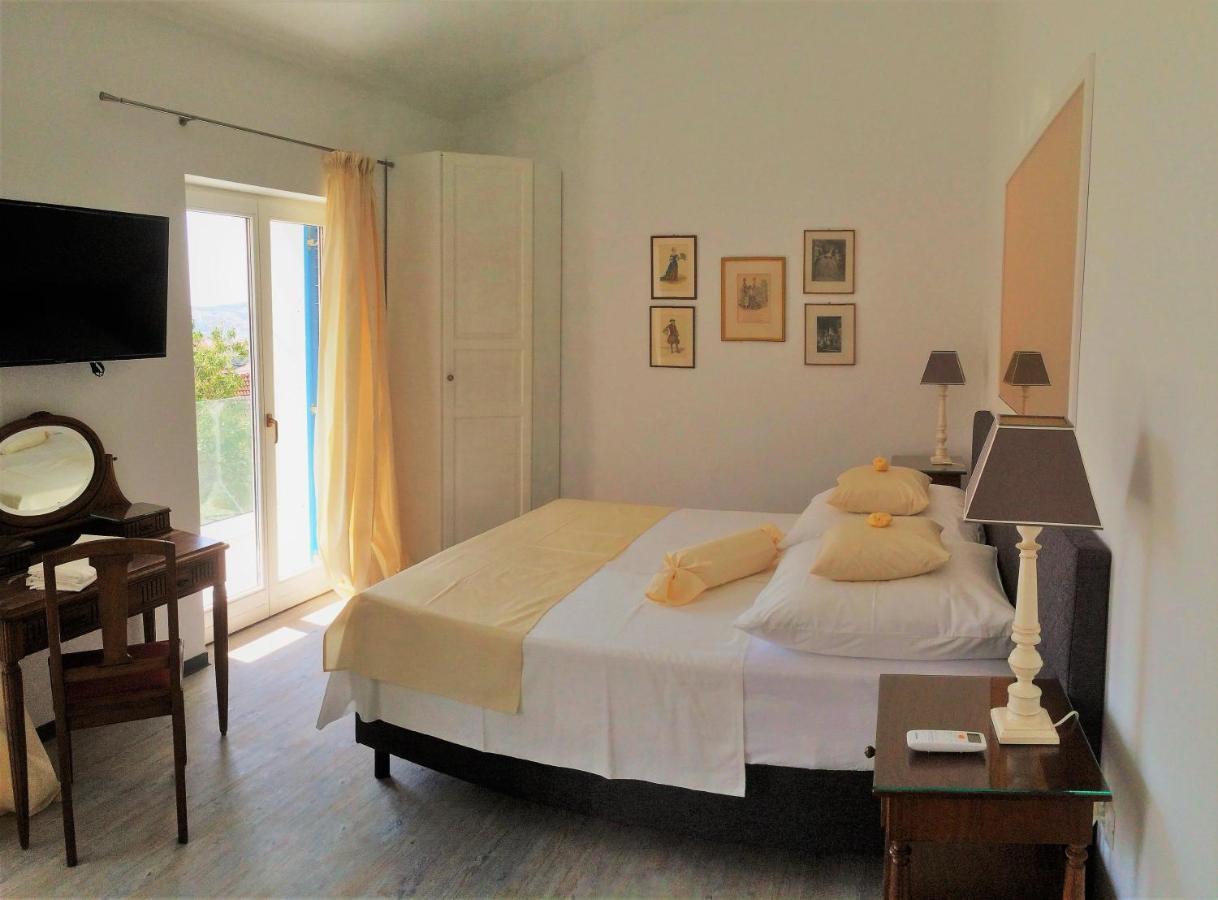 Seaside Villa With Private Pool Home By The Sea - Villa Trogir Exterior photo
